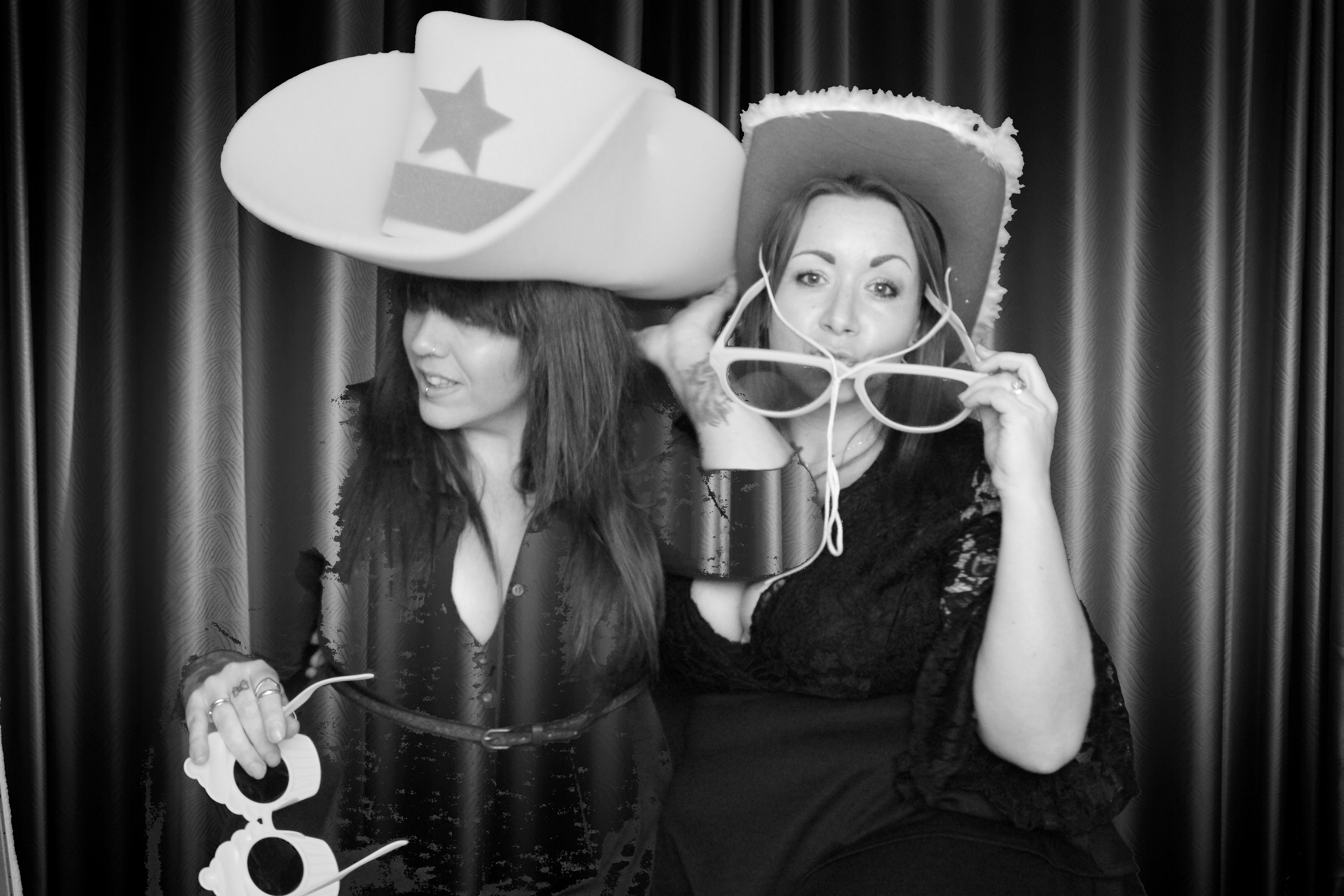 Yvette and Claire’s 40th birthday! - Images | View more photos from the event at gallery.partydelightsphotobooth.co.uk/u/PartyDelightsPhotoBooth/Yvette-and-Claire’s-40th-birthday-Images